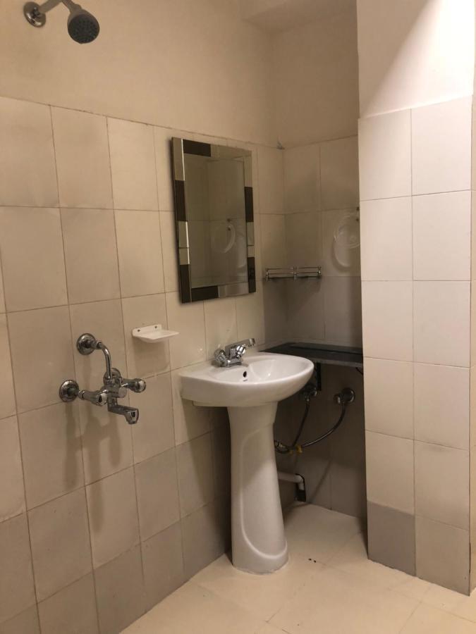The Aster Heritage 3* Kolkata